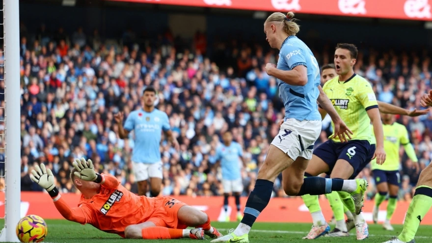 Haaland “thông nòng”, Man City đả bại Southampton để trở lại ngôi đầu Ngoại hạng Anh